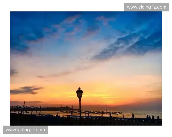 沙滩足球激情赛事展现速度力量与团队协作活力风采尽情绽放魅力光